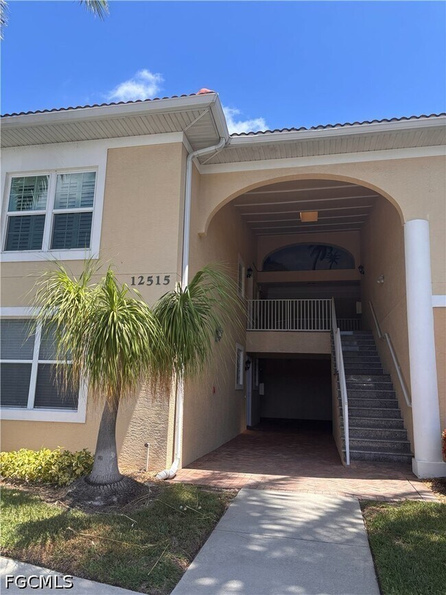 12515 McGregor Blvd Unit 104