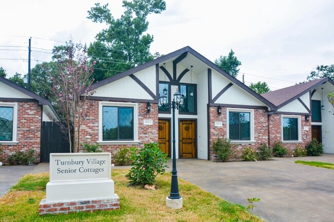 Building Photo - 29527 Turnbury Village Dr