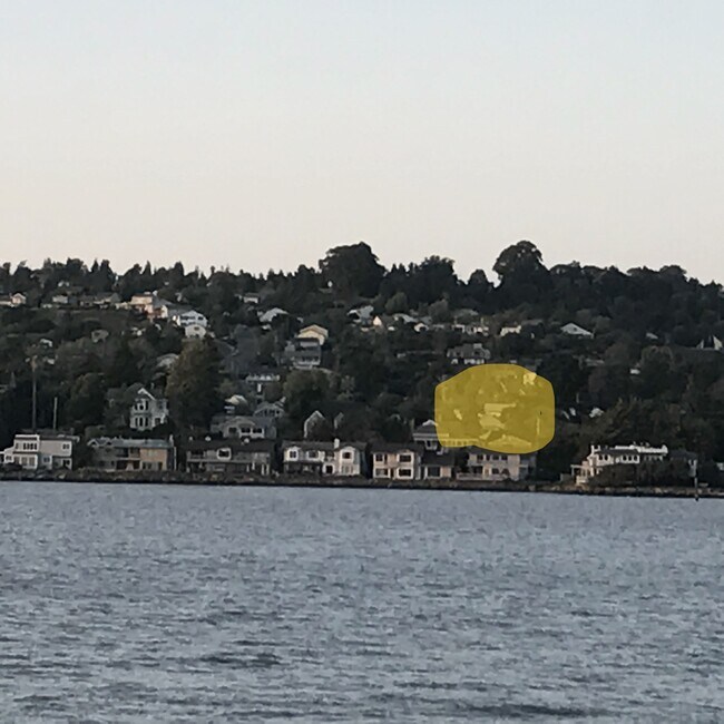 Live here! - 223 W G St Unidad A