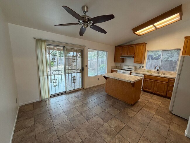 Photo - Cute Home in EGUSD