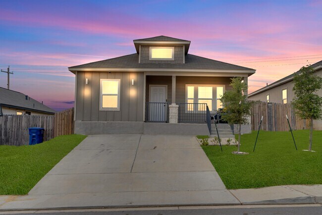 Photo - 1616 Tesis Drive