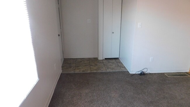 Photo - $450 OFF - Move In Special! 2 Bedroom/1 B... Unidad 113