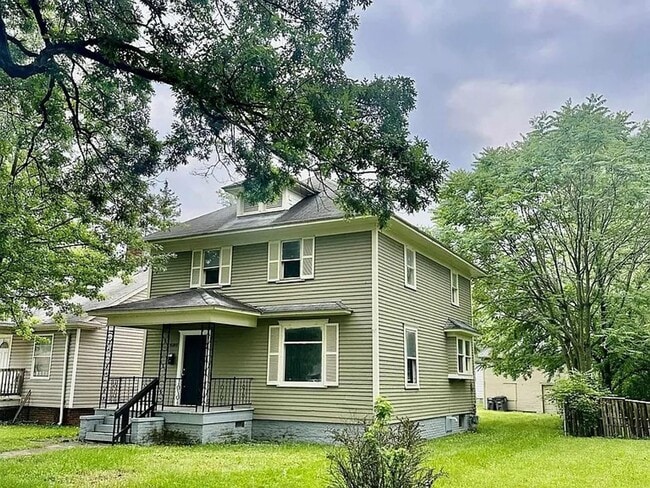 Building Photo - 2222 Drexel Ave