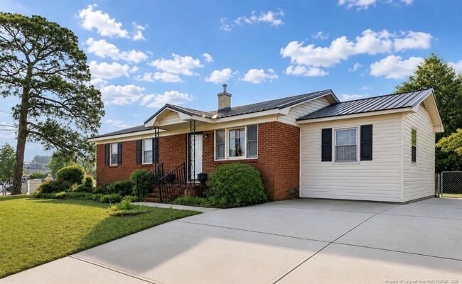 Building Photo - 3115 Legion Rd