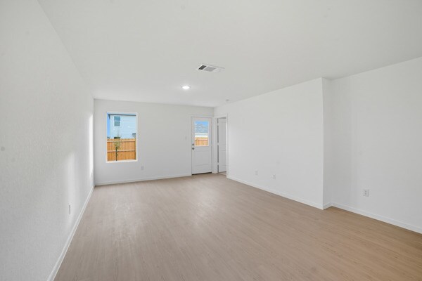 Photo - 11546 Field Briar