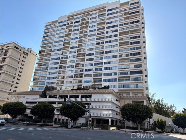 Building Photo - 10501 Wilshire Blvd Unit 1409