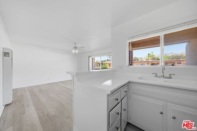 Photo - 1293 Garfield Ave Unidad 34