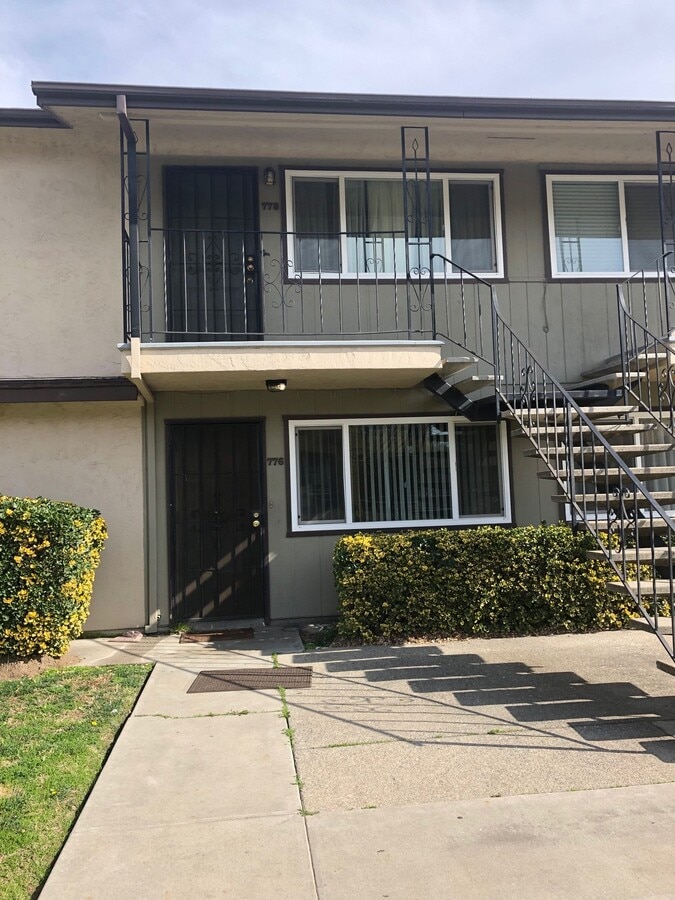 Photo - 770 N Grant Ave Unit 770