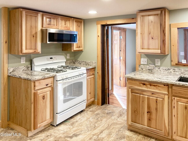 Photo - 107 Patten Mills Rd