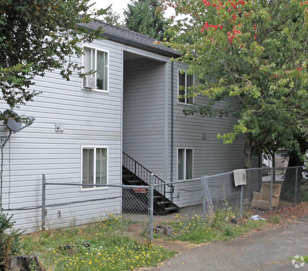 Photo - Concord Village Apartments