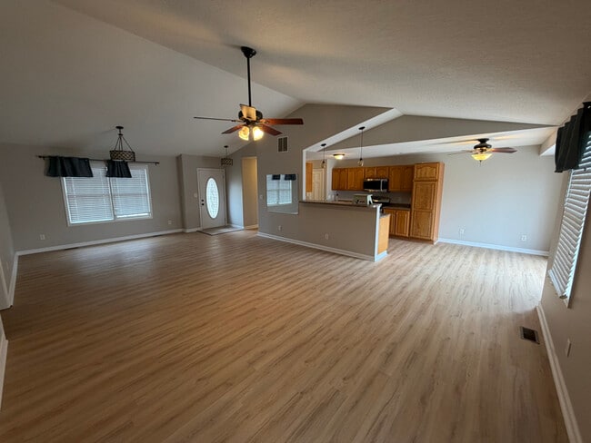 Photo - 1800 Persimmon Ave