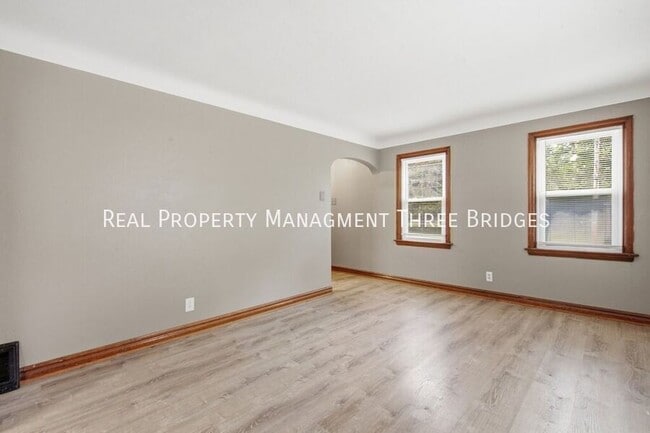Photo - 249 S Hartnett Ave