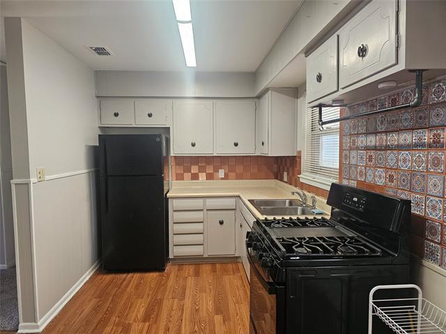 Photo - 604 E 4th St