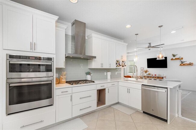 Photo - 1155 Victoria Hills Dr N