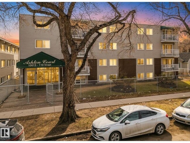 Photo - 10615-10110 110 St NW Unit 102