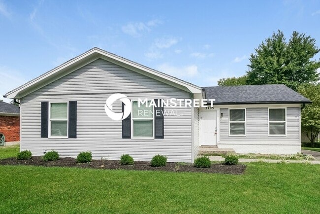 Building Photo - 3 Bedroom Pet-Friendly Home in LOUISVILLE, KY with Main Street Renewal