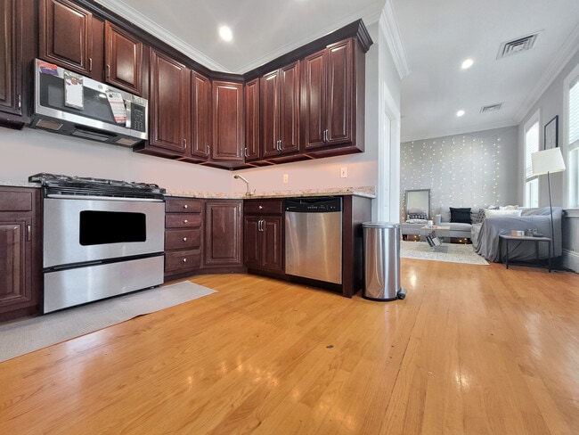 Photo - 32 Ward St Unit 3