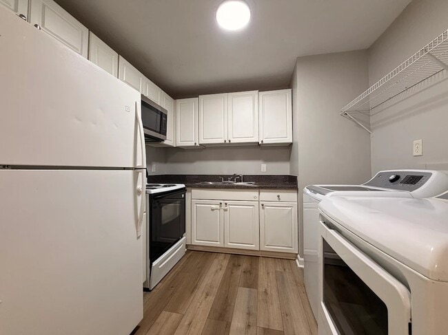 Photo - 205 Rustwood Dr