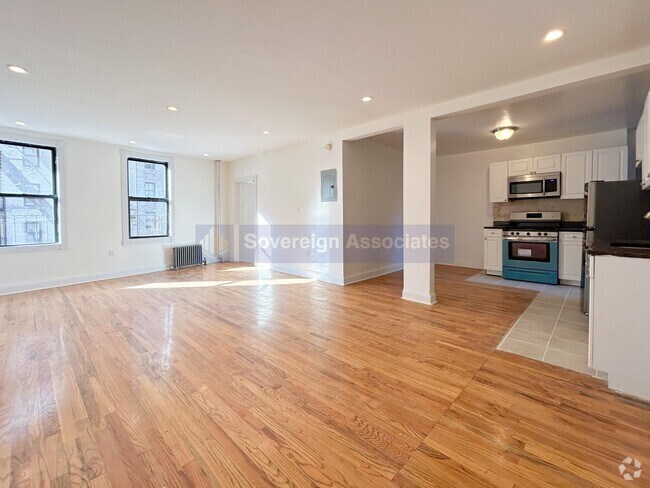 Building Photo - 270 Fort Washington Ave Rental