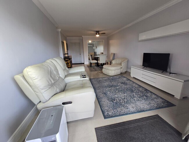 Photo - 3201 NE 14th Street Causeway Unit 406