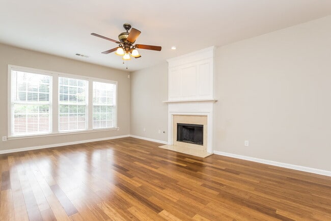 Photo - 3670 Azurite St
