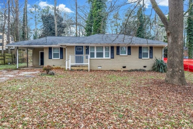 Building Photo - 245 Bromack Dr SE