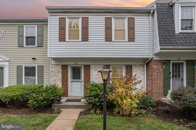 Photo - 912 Allenview Dr Townhome