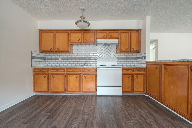 Photo - 8430 Round Rock Dr