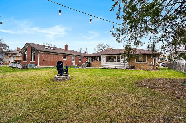 Photo - 5844 N Lacey Ave