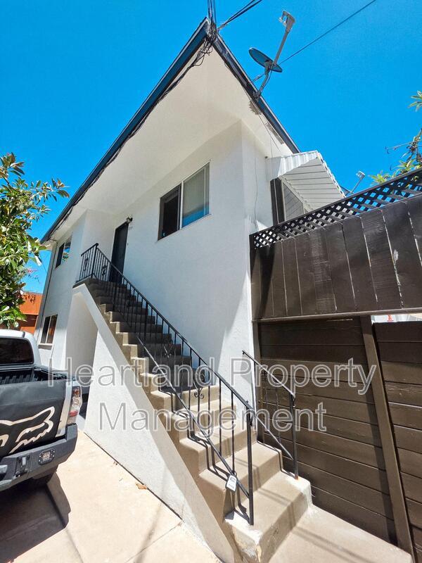 Building Photo - 859 Agate St Rental