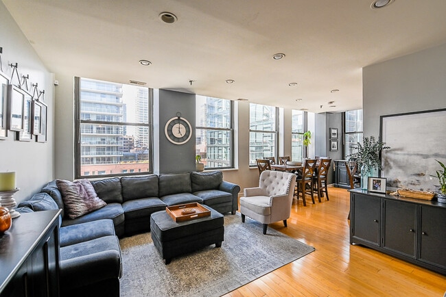 Photo - 780 S Federal St