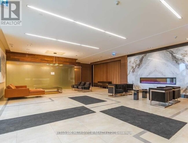 Photo - 17 Zorra St Unit PH2405
