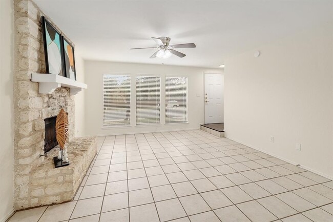 Photo - 6519 Hart Ln