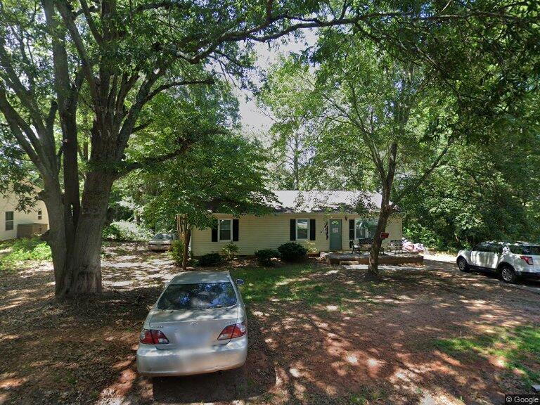 Photo - 108 Hawthorne Dr