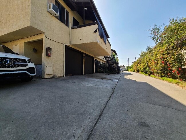 Photo - 318 N Nicholson Ave Unit #2