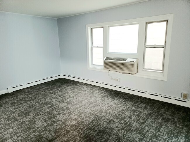 Photo - 220 S Main St Unit 2