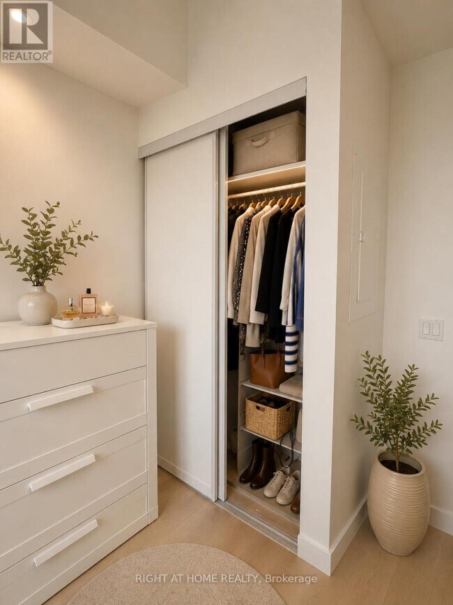 Photo - 181 Sheppard Ave E Unit 604