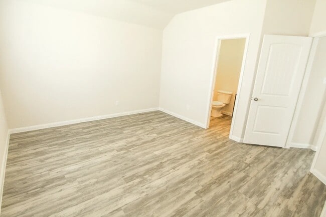 Photo - 949 River Sage Ct
