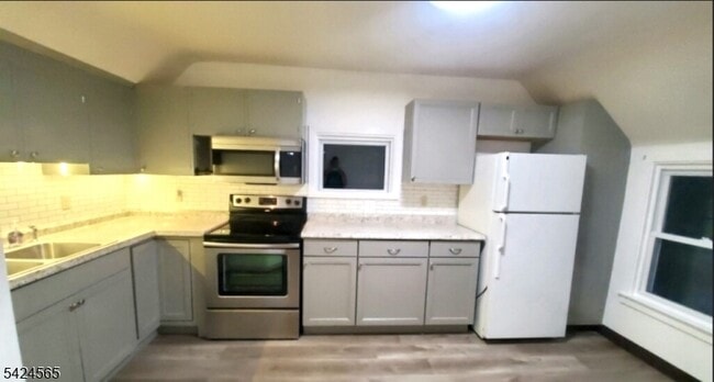 Photo - 610 Corliss Ave Unit 2