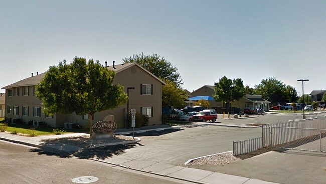 Building Photo - 100 Serpa Pl