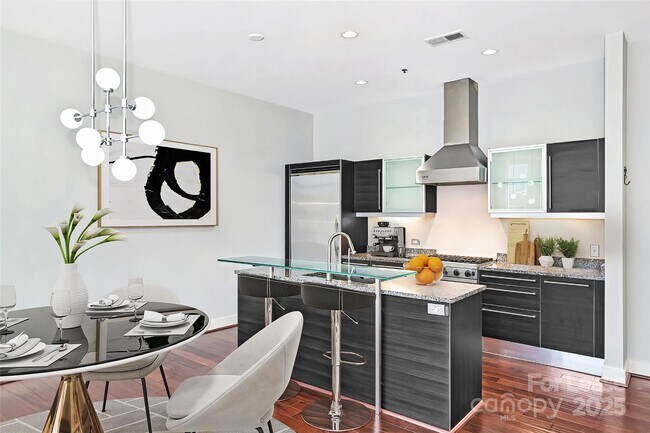 Photo - 1100 Metropolitan Ave Unit 405