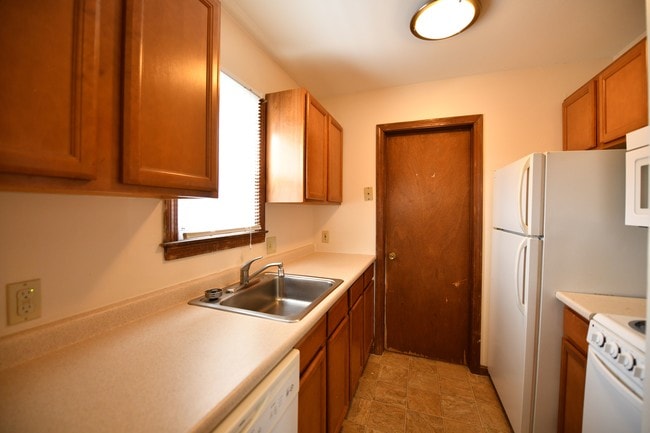 Photo - Harbortree Apartments