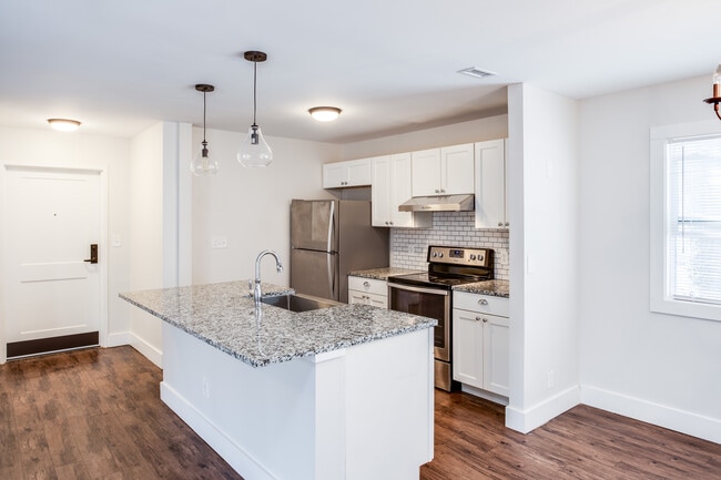 Photo - Mountain Lane Apartments