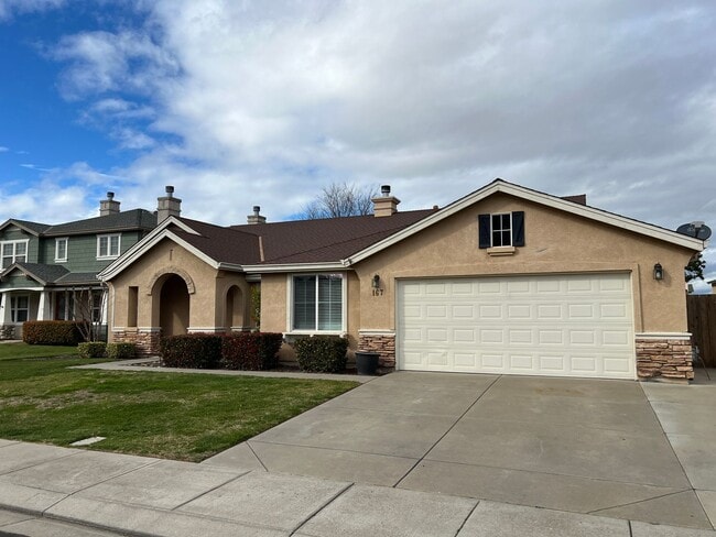 Photo - 4 bedrooms, an office and single-story home with a pool!!