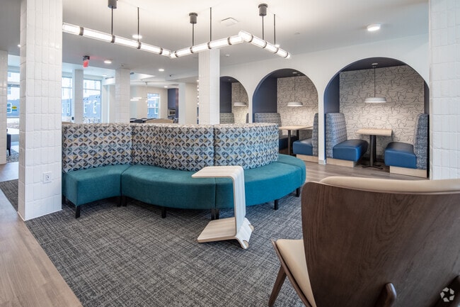 Clubhouse - Nexus On Holmes