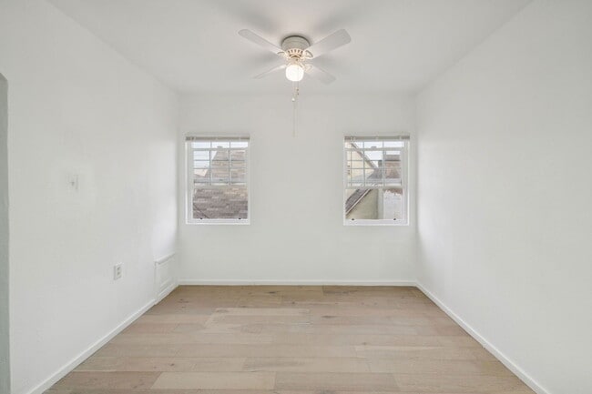 Photo - 5371 Louis Pl Unit 7