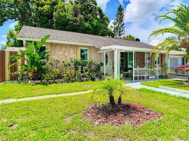 Photo - 7677 Montague Loop