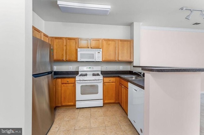 Photo - 12000 Market St Unit 210