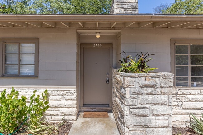 Photo - 2910 Hampton Rd