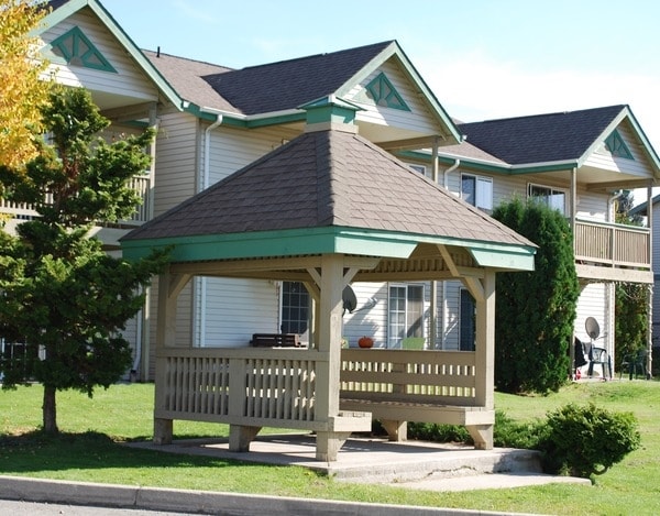 Valley Manor - Valley Manor